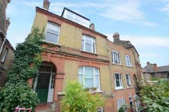 2 bedroom Flat for s...